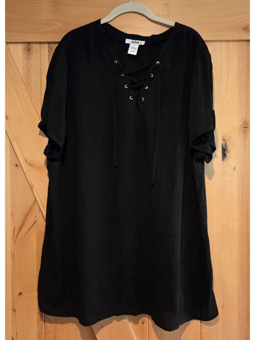 SoSik Women’s 2X Black Short Sleeve Top Lace up Rayon